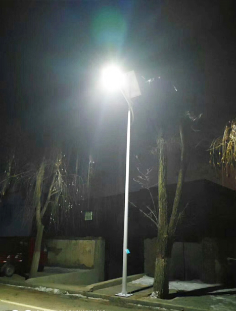 积石山县白碱滩太阳能路灯项目