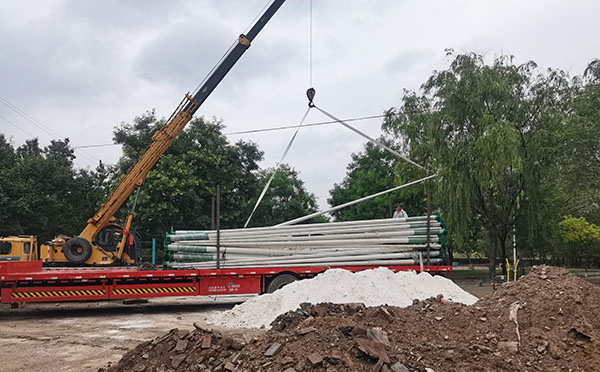 白碱滩智慧路灯：提升城市管理效率的创新解决方案