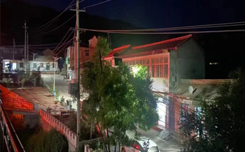 白碱滩太阳能路灯防雷接地做法详解 白碱滩太阳能路灯防雷接地做法详解