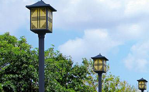 白碱滩庭院灯安装间距与布灯设计全解析 白碱滩庭院灯安装间距与布灯设计全解析